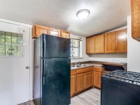 612  Henderson Circle , Garland Texas 75040