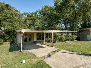 612  Henderson Circle , Garland Texas 75040