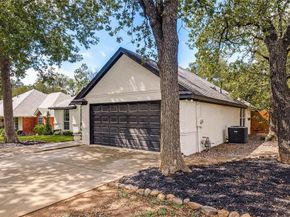 1217  Banks Street , River Oaks Texas 76114