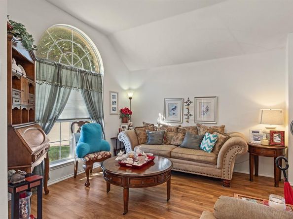 424  Autumn Park , Fort Worth Texas 76140