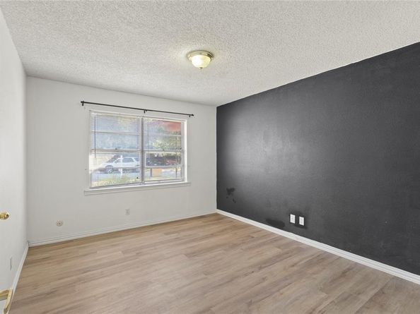 5005  Roxie Street , Haltom City Texas 76117