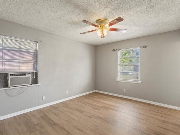 5005  Roxie Street , Haltom City Texas 76117