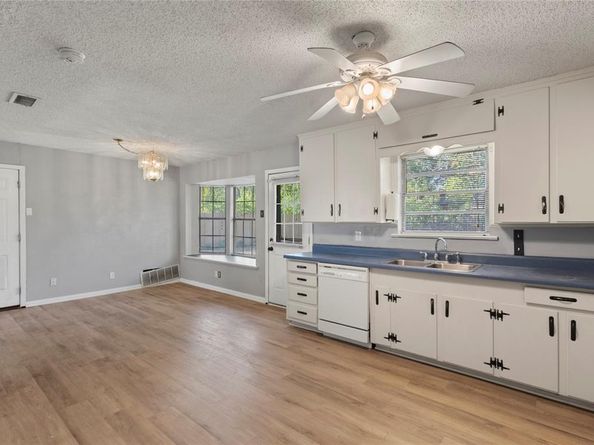 5005  Roxie Street , Haltom City Texas 76117