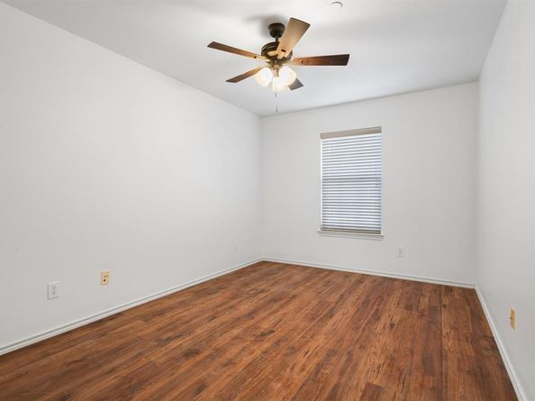 244  Turnberry Lane , Lewisville Texas 75067