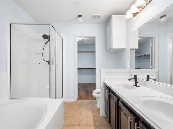 244  Turnberry Lane , Lewisville Texas 75067