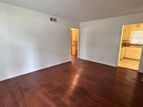 3527 S Ewing Avenue , Dallas Texas 75216