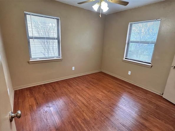 3527 S Ewing Avenue , Dallas Texas 75216