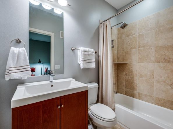 4107  Bowser Avenue  207, Dallas Texas 75219