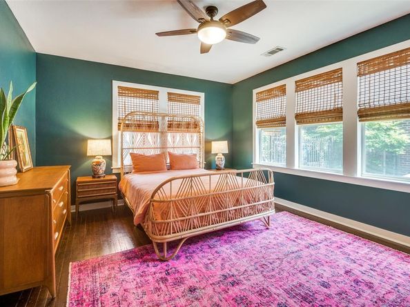 214 S Briscoe Boulevard , Dallas Texas 75211