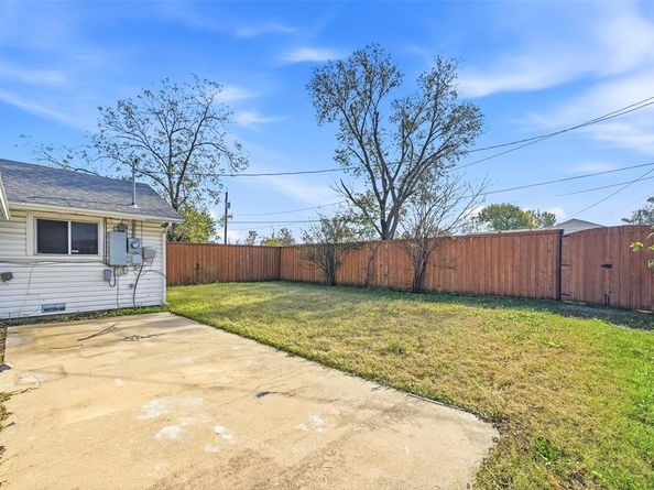 1640  Elizabeth Drive , Garland Texas 75042