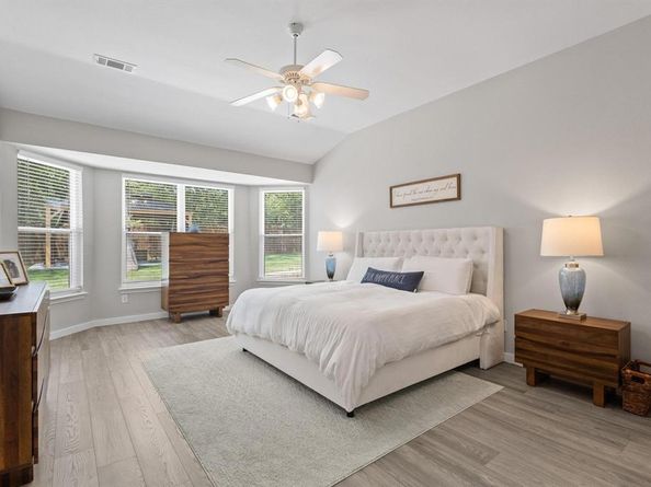 3905  Park Wood Drive , Corinth Texas 76208