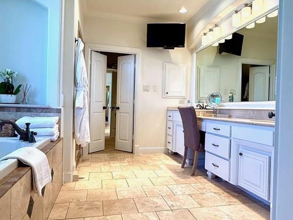 5718  Stanford Avenue , Dallas Texas 75209