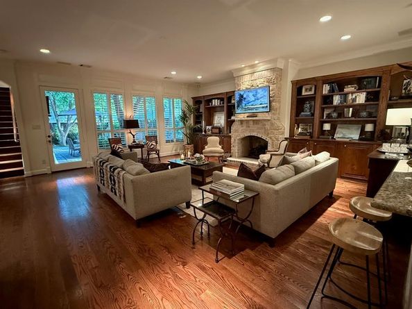 5718  Stanford Avenue , Dallas Texas 75209