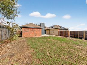 607  Rawlins Drive , Lancaster Texas 75146
