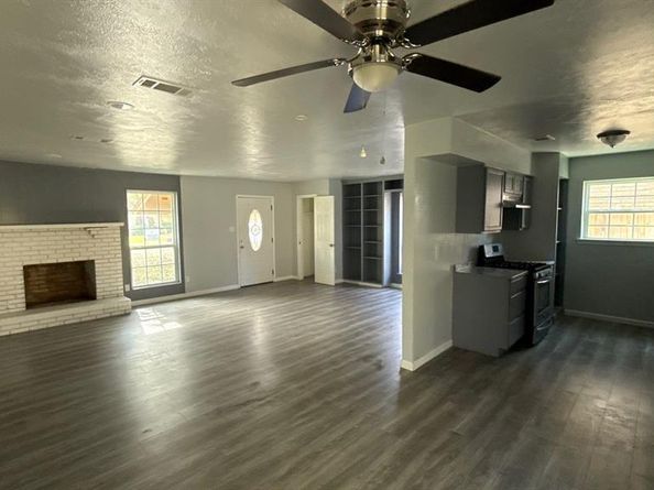 631  Cove Hollow Drive , Dallas Texas 75224