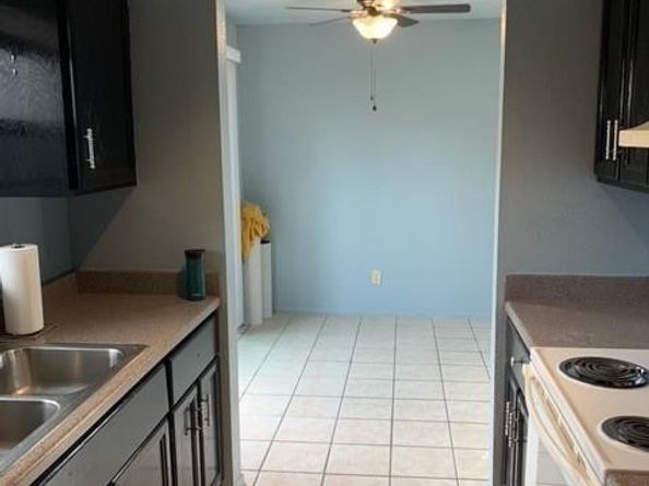 617  Lost Springs Court , Arlington Texas 76012