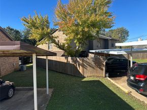 617  Lost Springs Court , Arlington Texas 76012