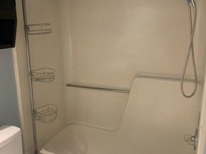 617  Lost Springs Court , Arlington Texas 76012