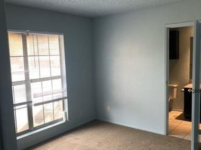 617  Lost Springs Court , Arlington Texas 76012