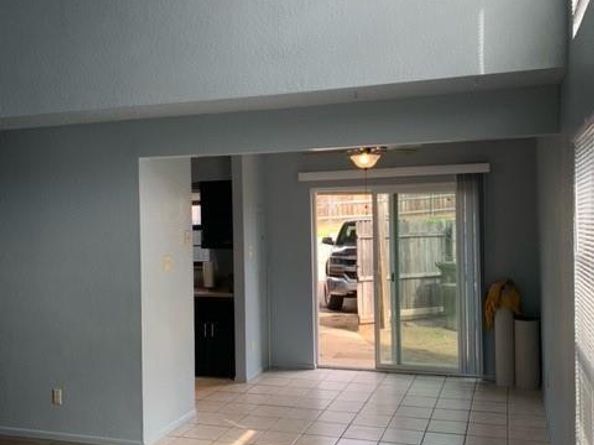 617  Lost Springs Court , Arlington Texas 76012