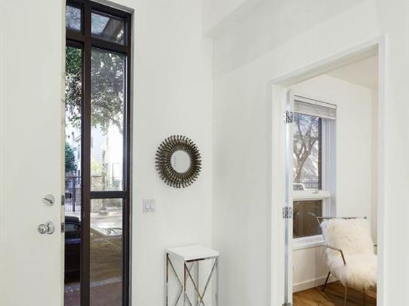 2910  Woodside Street , Dallas Texas 75204