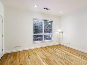 2910  Woodside Street , Dallas Texas 75204