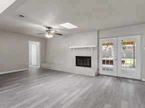 1612  Mims Street , Fort Worth Texas 76112