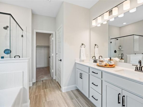 2200  Briarbrook Drive , Denton Texas 76207