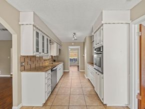 7258  Brentwood Stair Road , Fort Worth Texas 76112