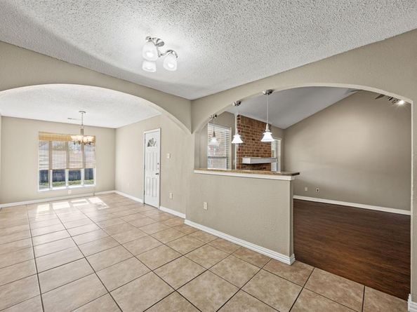 7258  Brentwood Stair Road , Fort Worth Texas 76112