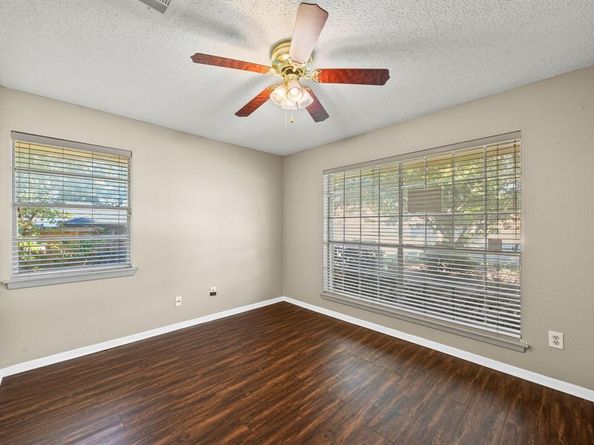 7258  Brentwood Stair Road , Fort Worth Texas 76112