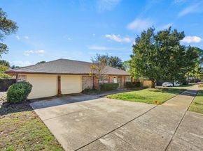 7258  Brentwood Stair Road , Fort Worth Texas 76112