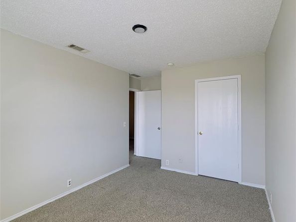 1414  Hardned Lane , Dallas Texas 75217