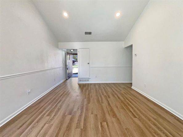 5716  Burton Avenue , Fort Worth Texas 76119