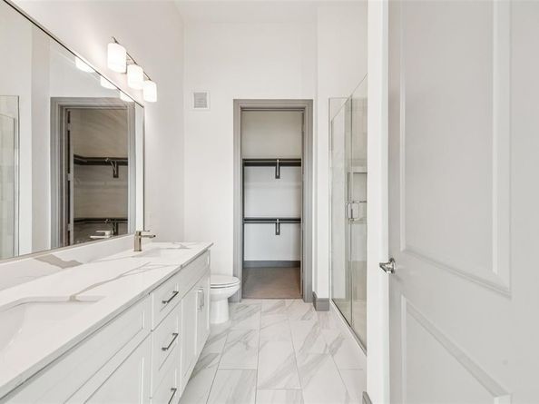 2700  Old Denton Road  1047, Carrollton Texas 75007