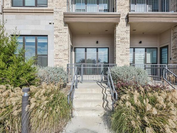 2700  Old Denton Road  1047, Carrollton Texas 75007