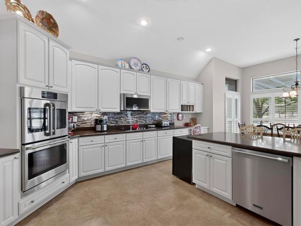 10900  Fieldstone Street , Denton Texas 76207