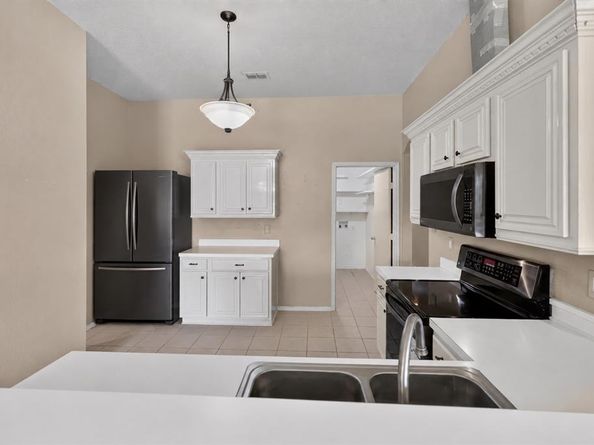 501  Roundrock Lane , Fort Worth Texas 76140