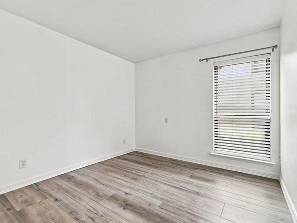 4310  Bowser Avenue  109, Dallas Texas 75219