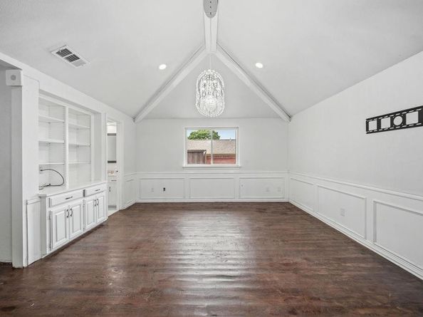 2705  Timberleaf Drive , Carrollton Texas 75006