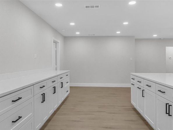 1406  Arizona Avenue , Dallas Texas 75216
