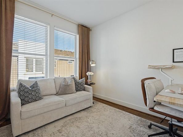 4211  Rawlins Street  642, Dallas Texas 75219