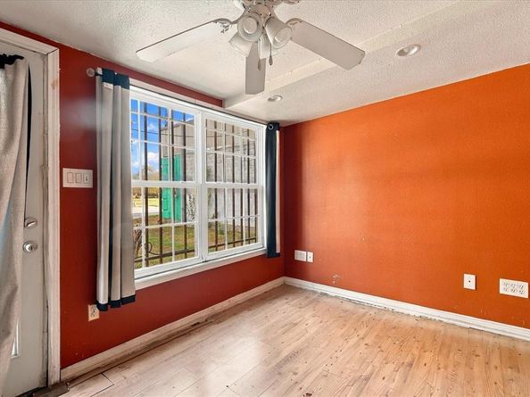 622 E Mckinney Street , Denton Texas 76209
