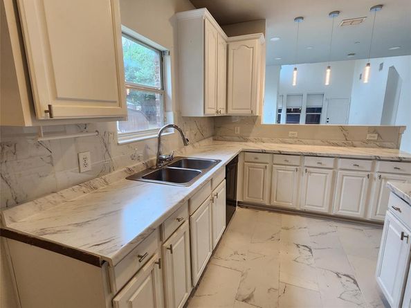 2973  Saint Andrews Drive , Lewisville Texas 75067