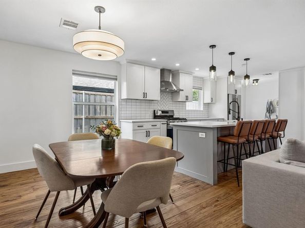 6718  Kingsbury Drive , Dallas Texas 75231