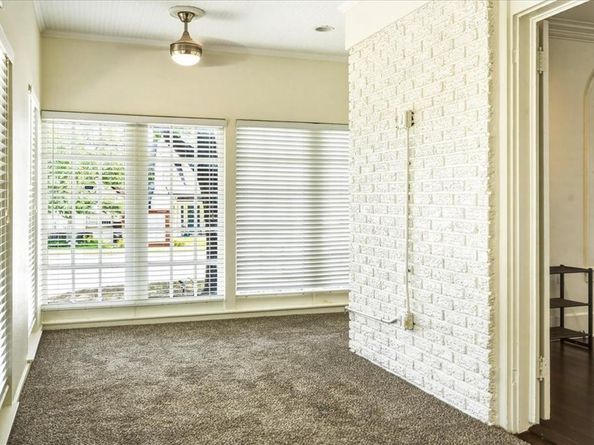 826  Cedar Hill Avenue , Dallas Texas 75208