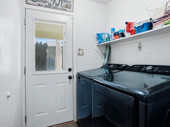 5305  Faireast Court , Arlington Texas 76018