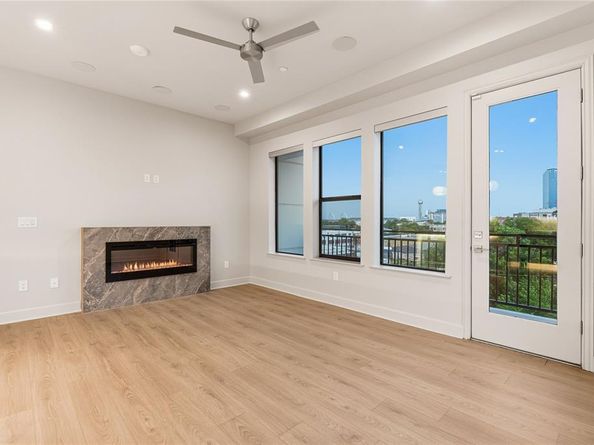 1900 S Ervay Street  416, Dallas Texas 75215