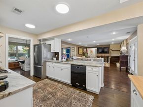1433  Lincoln Place , Carrollton Texas 75006
