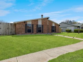 1905  Montana Trail , Grand Prairie Texas 75052